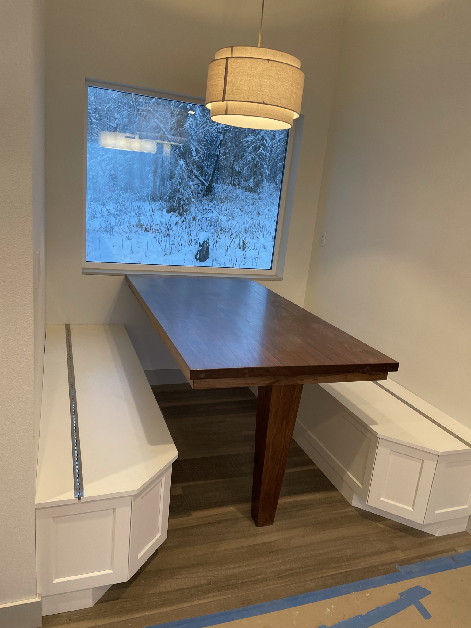 Custom home Hatcher Pass - Table